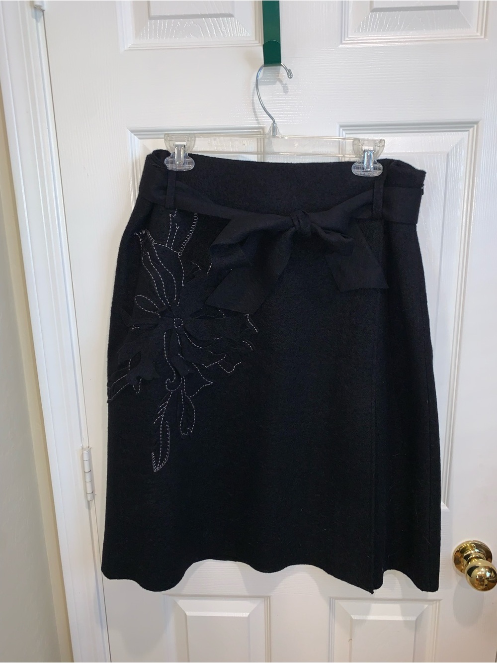 Ellen Tracy Black A-Line Skirt with Floral Stitch Detail and Tie Waist